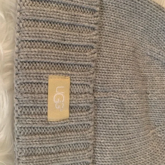 UGG GRAY WOOL HAT. - Picture 5 of 5
